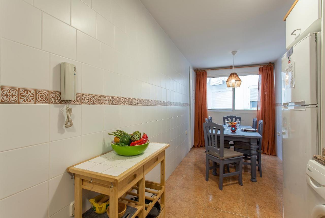 Apartment Near The Marina, Валенсия Екстериор снимка
