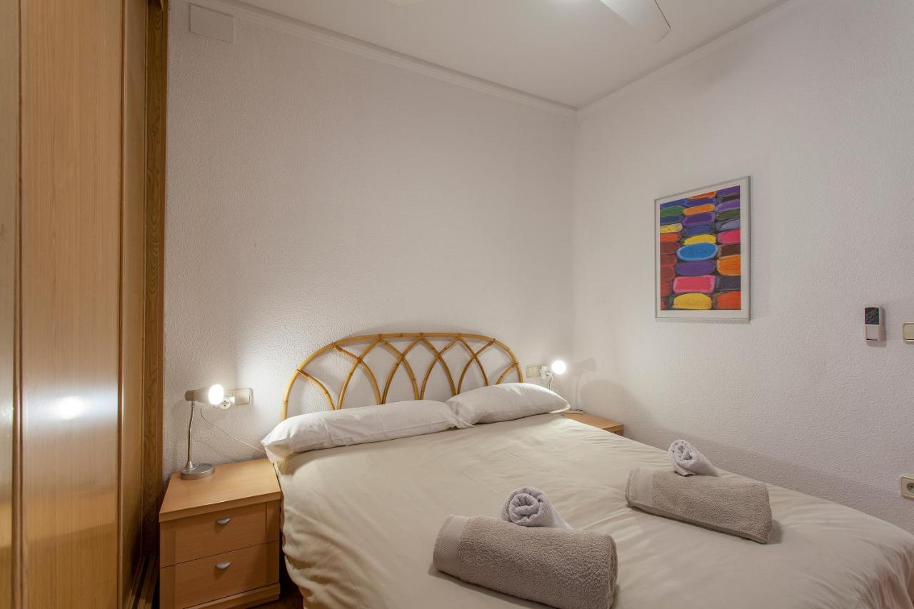 Apartment Near The Marina, Валенсия Екстериор снимка